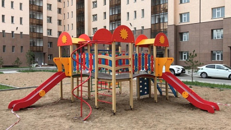 ДИО 03052 Детский игровой комплекс серии солнышко "Детский дворик 2" Н-1200 (скат металлический)