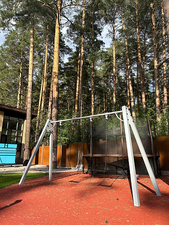 ИО 01250 Качели на металлических стойках с прорезиненными сиденьями без спинки