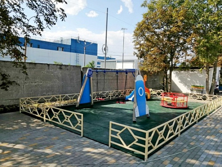 ИО 01164 Качели деревянные Космонавт.